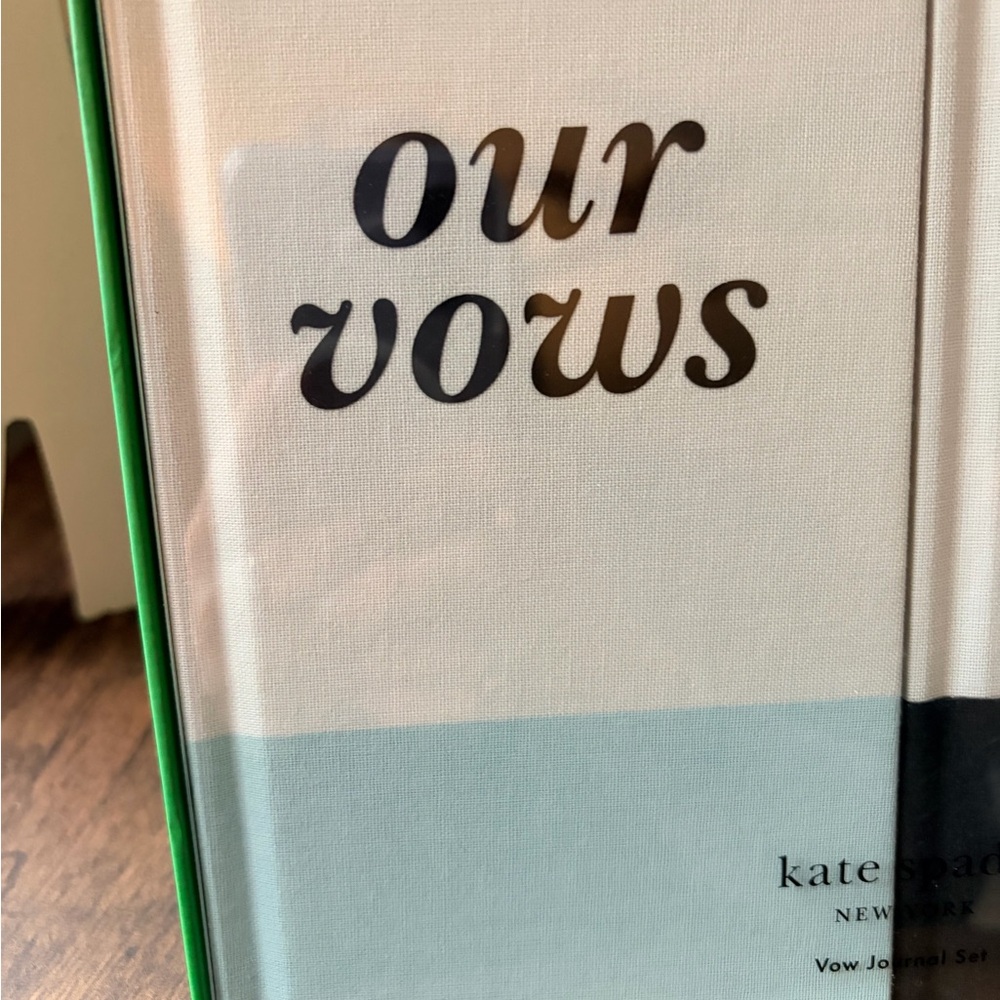Kate Spade Green Vow Journa Set - Picture 3 of 4